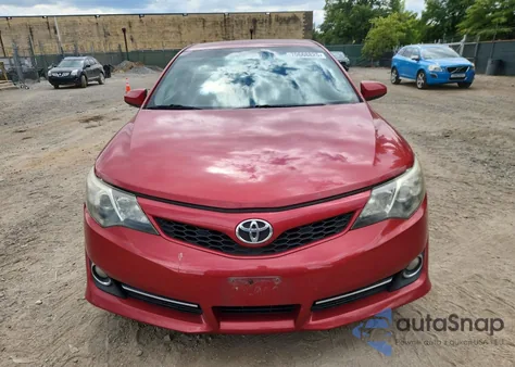 2012 Toyota Camry Base z USA, uszkodzony, nr VIN 4T1BF1FK2CU625093